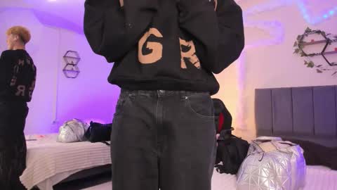 Justin online show from November 2025 11:20:02 AM