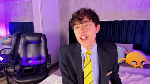 Justin online show from April 2026 12:44:01 AM