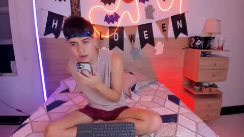 Justin online show from October 2025 01:59:02 PM