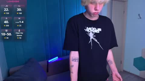 justTEEN online show from April 2026 10:05:01 AM