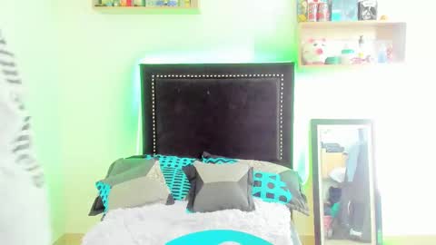 Snapshot of justine_ad chatting on November 2025 12:27:01 PM Justine online show from November 2025 12:27:01 PM