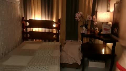 justine_hunk online show from December 2025 04:29:02 AM