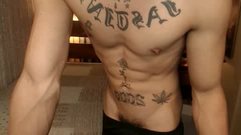 justine_hunk online show from March 2026 05:05:01 PM