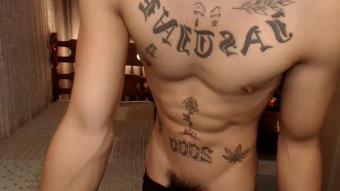 justine_hunk online show from April 2026 06:30:01 AM