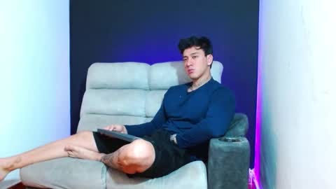 justinfuller_31 online show from February 2026 09:31:01 PM