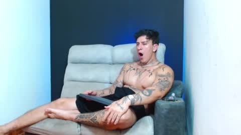 justinfuller_31 online show from July 2026 06:47:02 AM