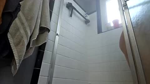 Snapshot of justing2324 chatting on March 2025 06:11:01 PM Justin online show from March 2025 06:11:01 PM