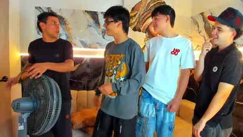 justingtime21 online show from May 2026 09:24:02 PM