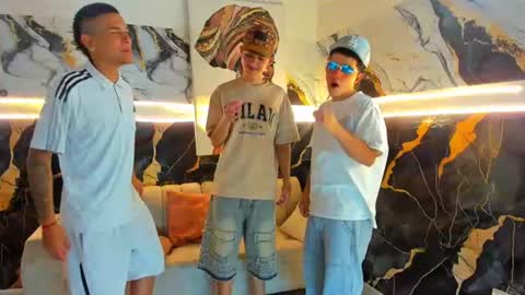 justingtime21 online show from June 2026 09:46:01 PM