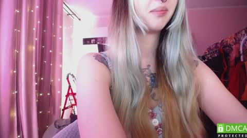 Snapshot of justmeowgirl chatting on May 2026 06:08:01 AM justmeowgirl online show from May 2026 06:08:01 AM