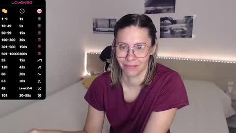 Julie online show from October 2025 04:22:02 AM