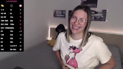 Julie online show from November 2025 05:12:02 PM