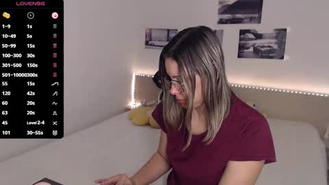 Julie online show from December 2025 04:55:01 AM