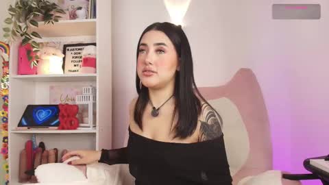 Emy online show from March 2026 01:12:02 AM