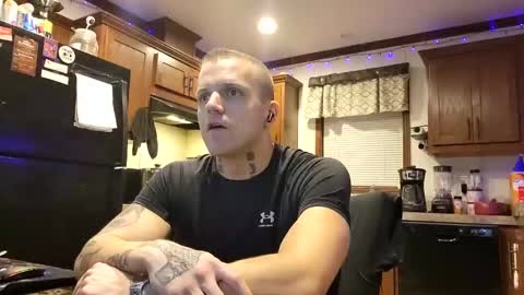 Snapshot of justus0624 chatting on October 2025 01:42:02 AM justus0624 online show from October 2025 01:42:02 AM