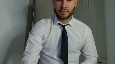 Snapshot of justynxxx1 chatting on February 2025 06:26:02 AM Justin online show from February 2025 06:26:02 AM