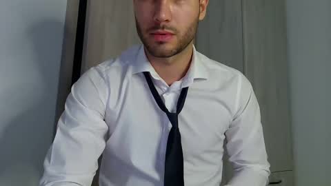 Snapshot of justynxxx1 chatting on February 2025 05:37:01 AM Justin online show from February 2025 05:37:01 AM