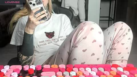 Alice online show from April 2026 02:04:02 AM