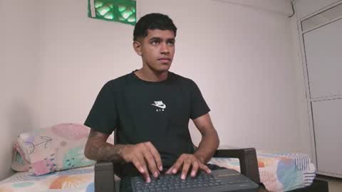Snapshot of k_florez chatting on July 2026 11:17:02 AM k_florez online show from July 2026 11:17:02 AM