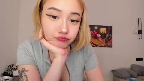 Snapshot of ka00ru_chan chatting on May 2026 01:07:02 PM Kaoru online show from May 2026 01:07:02 PM