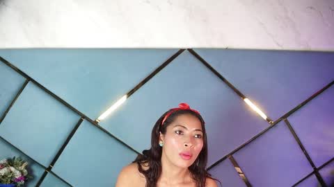 kaarol_sm online show from April 2026 03:04:02 AM