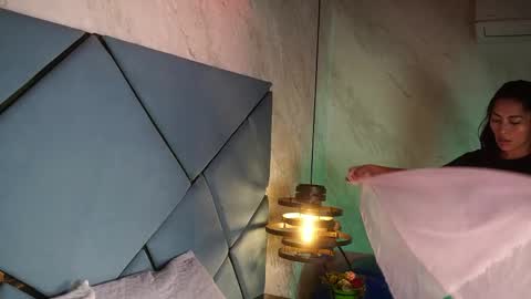 kaarol_sm online show from April 2026 03:02:01 AM