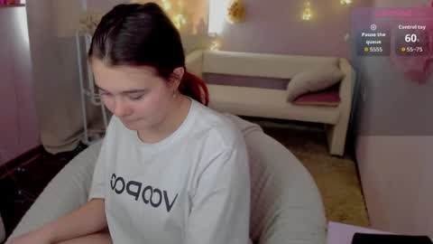 Snapshot of kacey_love chatting on May 2026 06:08:01 AM Kacey online show from May 2026 06:08:01 AM