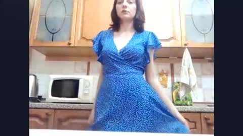 Snapshot of kacilangowski chatting on October 2025 03:12:02 PM Nika online show from October 2025 03:12:02 PM