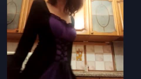 Snapshot of kacilangowski chatting on October 2025 06:09:01 PM Nika online show from October 2025 06:09:01 PM