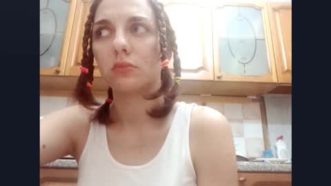 Snapshot of kacilangowski chatting on November 2025 05:24:01 PM Nika online show from November 2025 05:24:01 PM