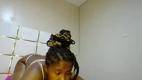 Snapshot of kadime001 chatting on February 2025 01:18:02 AM kadime online show from February 2025 01:18:02 AM