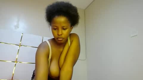 Snapshot of kadime001 chatting on February 2025 11:12:02 PM kadime online show from February 2025 11:12:02 PM