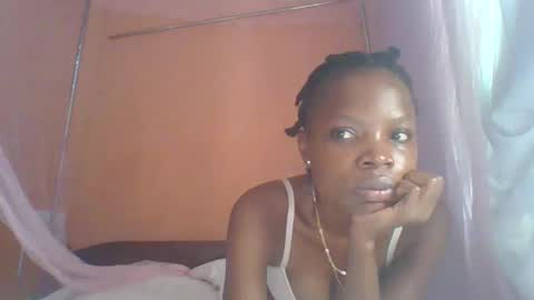Snapshot of kadzo23 chatting on January 2025 07:41:01 AM Kadzo online show from January 2025 07:41:01 AM