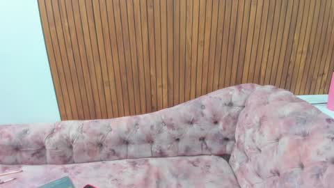 Kyelie online show from January 2025 05:05:01 PM