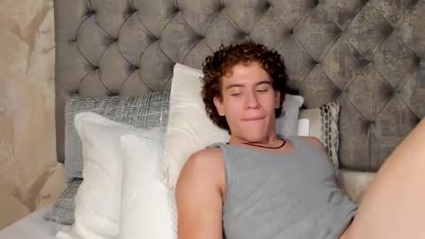 Snapshot of kael_brown1 chatting on February 2025 11:11:01 AM KAEL online show from February 2025 11:11:01 AM