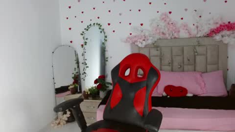 kael_fox online show from April 2026 07:07:02 PM