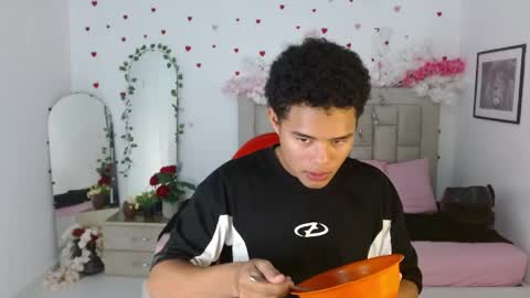 kael_fox online show from April 2026 07:58:01 PM