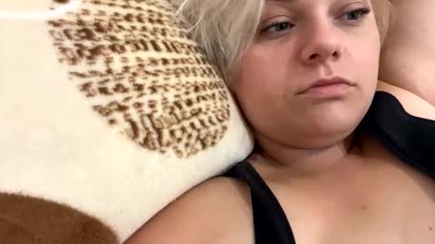 Kaelia and Daniel online show from September 2025 04:43:01 PM