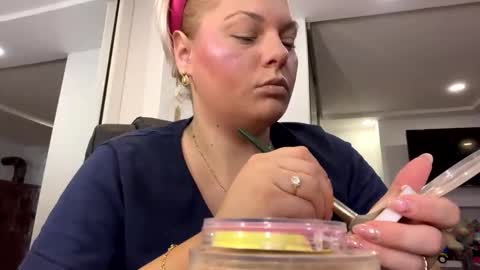 Kaelia and Daniel online show from November 2025 08:26:02 AM