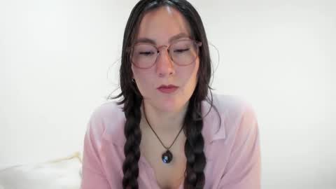 ChloeIndependient model online show from September 2025 04:12:02 PM