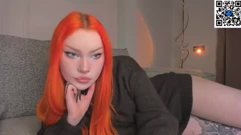 Kira online show from October 2025 06:45:02 PM