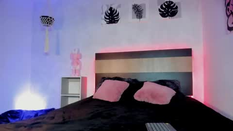         online show from April 2026 02:22:02 AM