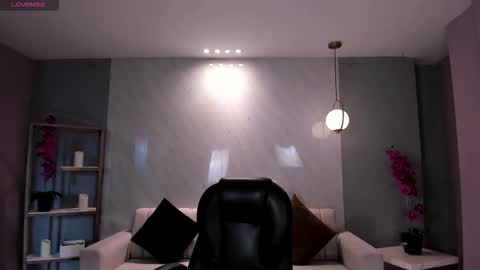 Snapshot of kaiaferreira chatting on November 2025 12:27:02 PM Kaia Ferreira online show from November 2025 12:27:02 PM