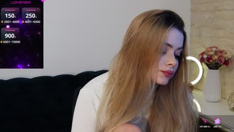 Kailyn online show from December 2024 07:23:01 PM