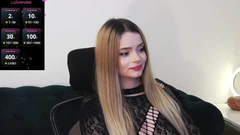 Kailyn online show from December 2024 08:04:01 PM