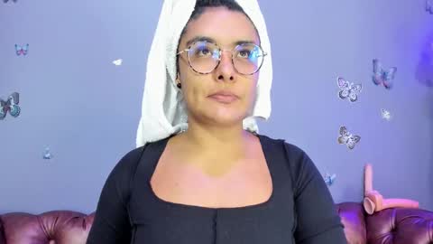 kaira_mosse_ online show from October 2025 11:21:02 AM