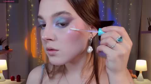 Kaisa online show from December 2025 07:53:02 PM