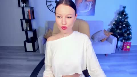 Kaitlyn online show from December 2024 05:26:01 PM