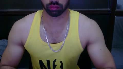 Vicky online show from October 2025 04:10:01 AM