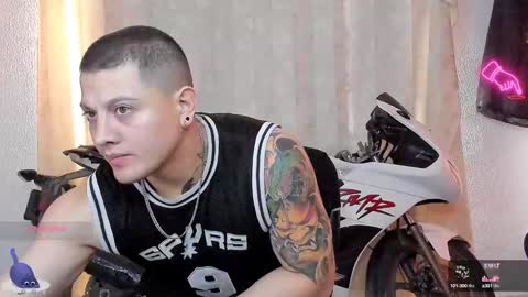 Snapshot of kaledd_musclee chatting on December 2024 01:22:02 PM Kaledd musclees room Master online show from December 2024 01:22:02 PM